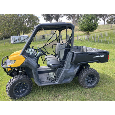 2021 Can Am Defender HD8